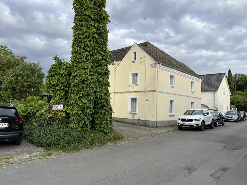 Grundstück in Südausrichtung