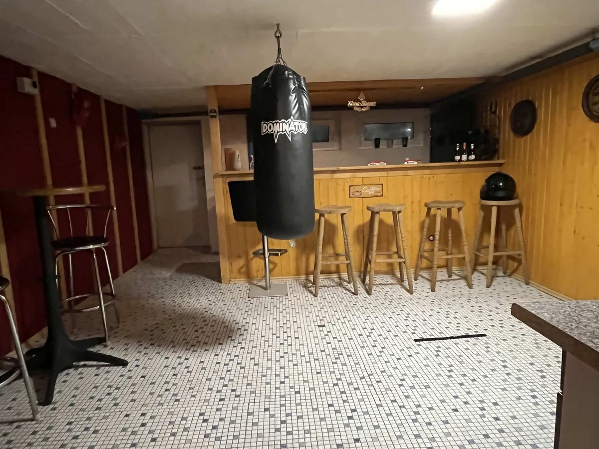 Kellerbar