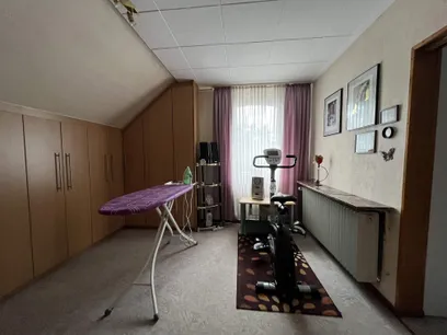 Schlafzimmer III