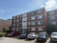 top-gepfl. 12-Familienhaus