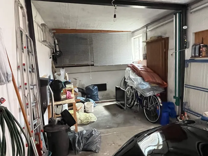 Garage mit Lagerfläche