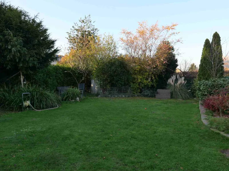 toller, großer Garten ...