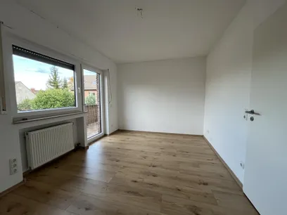 Esszimer/Kinderzimmer/Büro