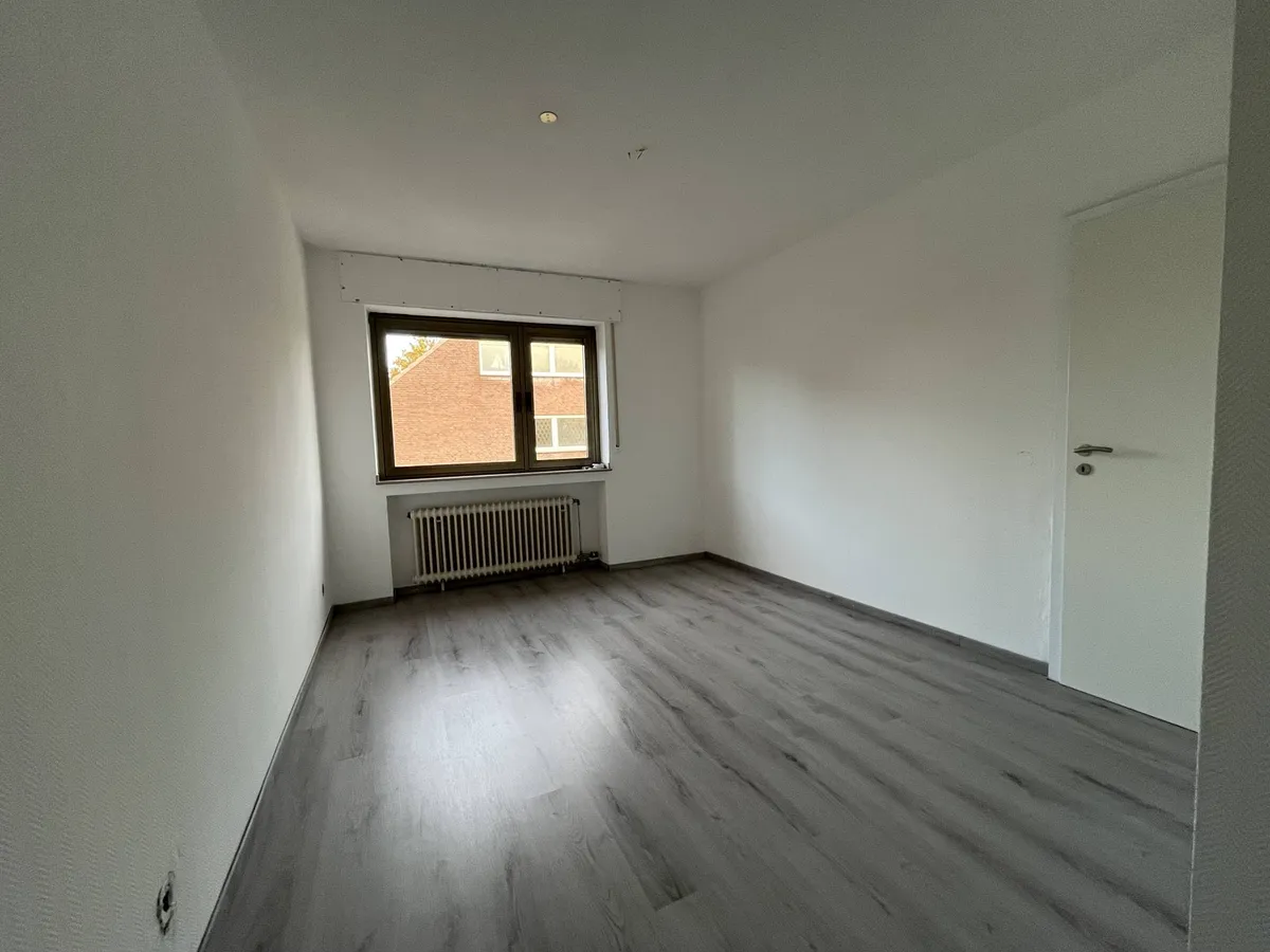 Kinder-/Arbeitszimmer