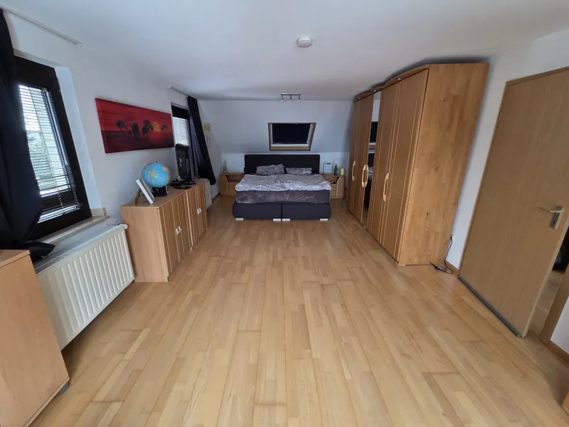 Schlafzimmer DG