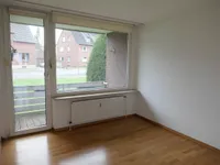 Arbeits- oder Gästezimmer mit Ausgang ...