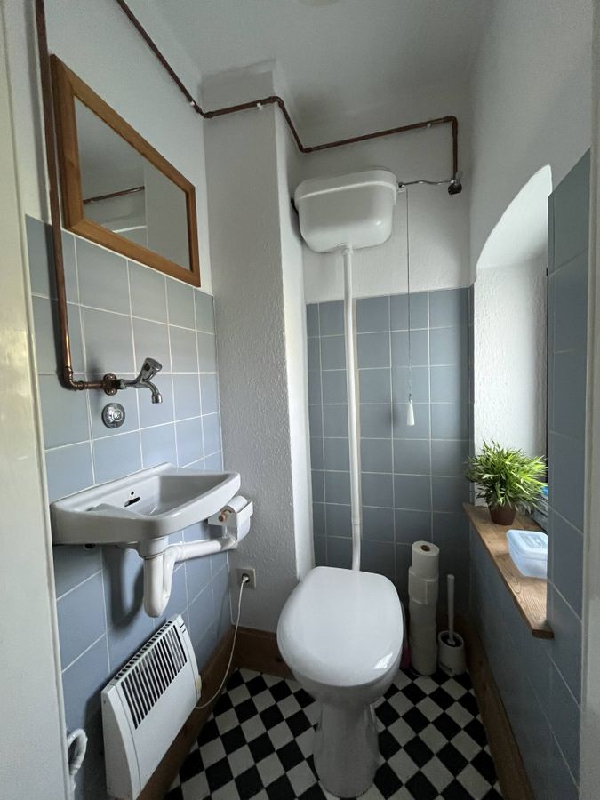 ... separates WC im DG