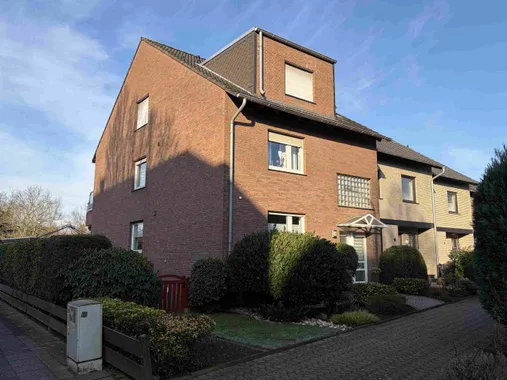 Traumhafte 2 ½-Zimmer-ETW mit Terrasse, Garten und Garage in MO-Schwafheim