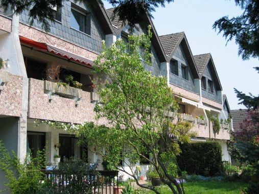 Gut aufgeteilte Maisonette-Wohnung mit Südbalkon in Neukirchen