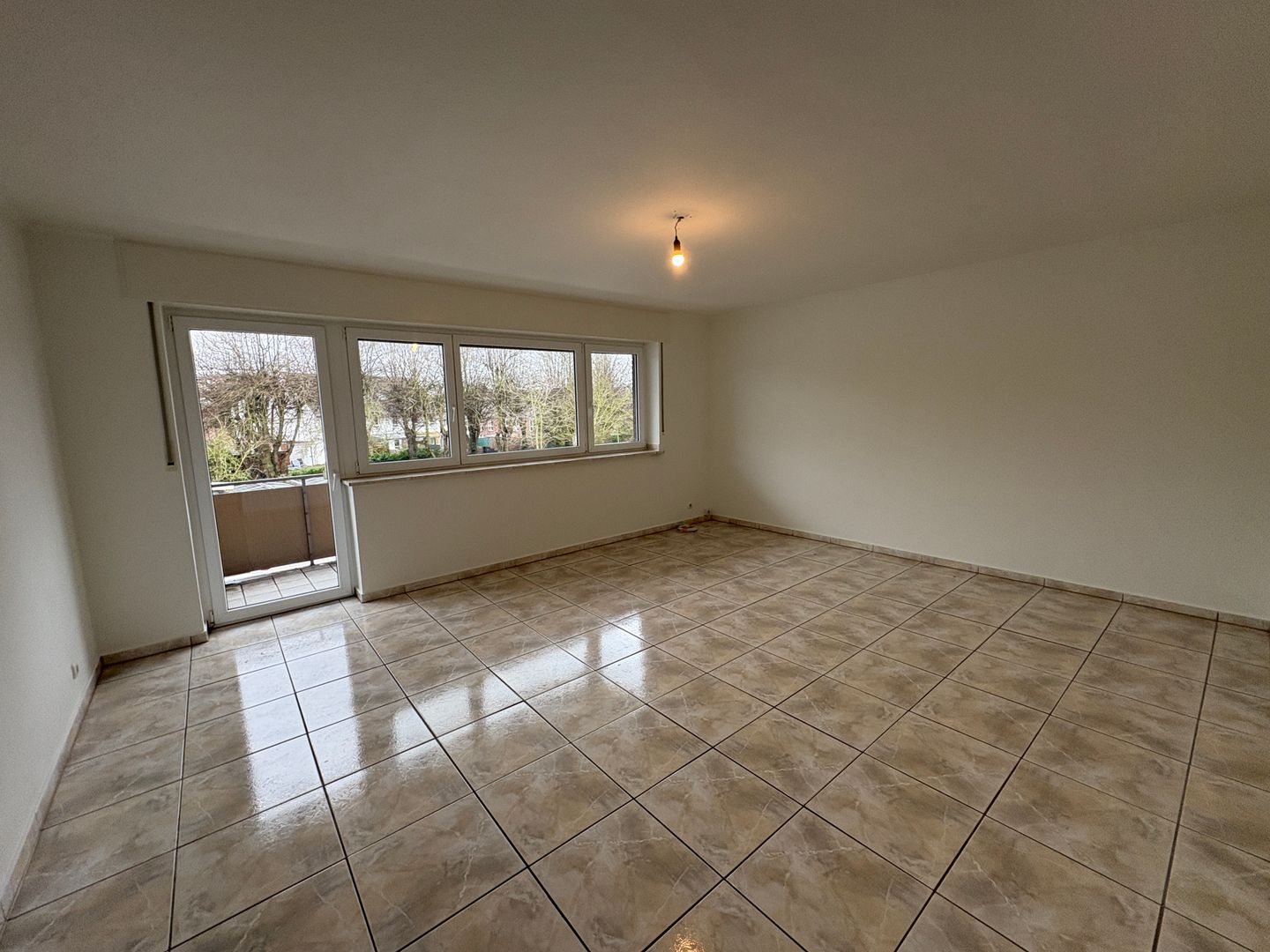 Gepflegte 3-Zi.-Wohnung mit Balkon in DU-Rumeln-Kaldenhausen