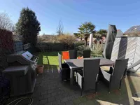 Terrasse mit Garten