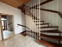 Eingangsflur mit Treppenhaus