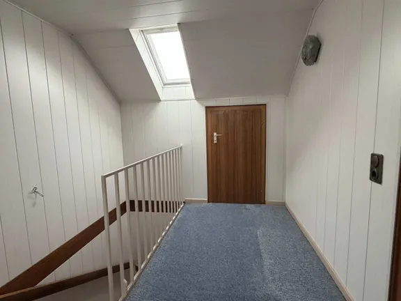 Flur DG mit Stauraum