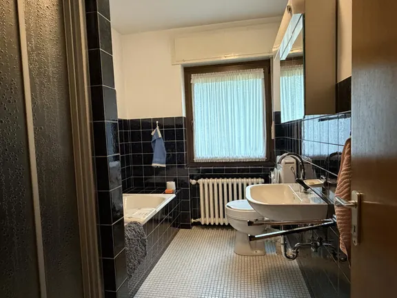 Badezimmer EG