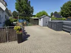 Parkfläche vor dem Haus