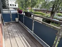 auf den Balkon
