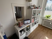 Durchreiche zum Essbereich im Wohnzimmer