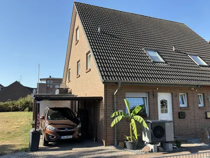 Jetzt neu: Haus zum Kauf in Moers