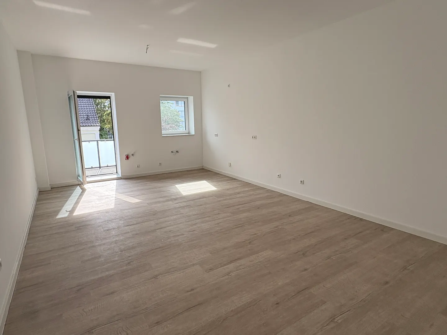 Erstbezug nach Kernsanierung: 3-Zimmer-Wohnung in Moers-Zentrum