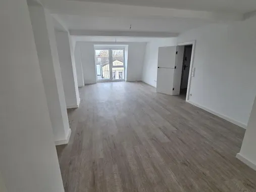 Wohn-Highlight in Moers-Zentrum: 3-Zi.-Maisonette-Wohnung im Dachgeschoss