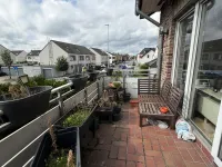 ... sonnigem Balkon