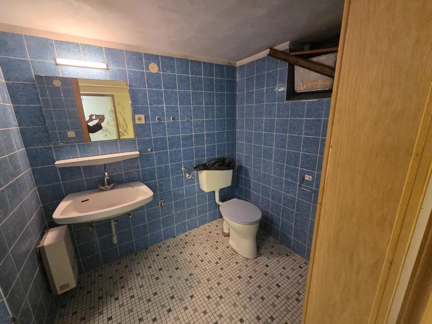 Badezimmer im Keller