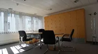 großes Büro Obergeschoss