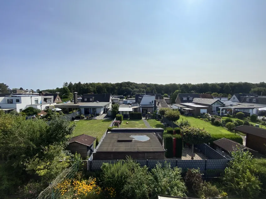 Blick aus dem Dachgeschoss (Richtung Hardter Wald)