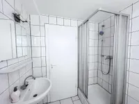 Tageslichtbad mit Dusche