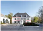 Villa Straßenansicht