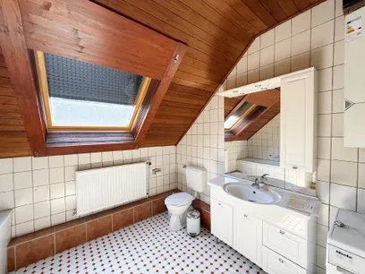 Badezimmer 1. OG