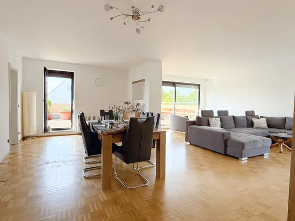 Wohn- und Essbereich