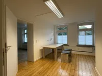 Gewerbe EG links Büro