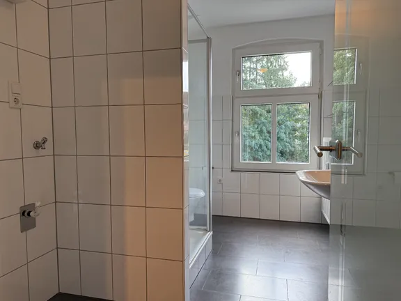 Badezimmer 1. OG hinten