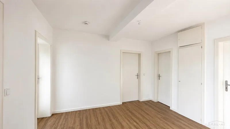 MODERNE 3-ZIMMER WOHNUNG MIT BALKON IN GEPFLEGTER KREFELDER WOHNLAGE ZU MIETEN!! - Foto 5