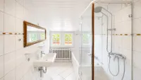 Badezimmer Erdgeschoss
