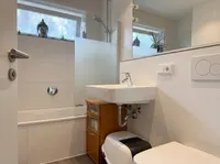 Souterrain re. Badezimmer