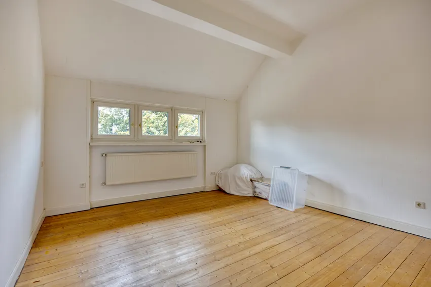 Schlafzimmer 4