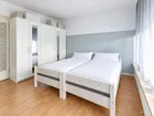 Schlafzimmer 2. OG Links