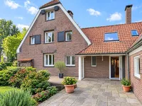 Seitenansicht Garten