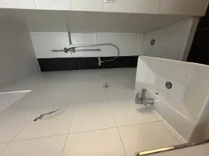 Bad mit Wanne...