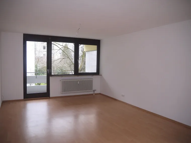 Absolut ruhige und großzügige 4 Zimmer-Wohnung in Südlage Nähe Innenstadt