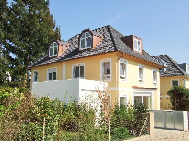 Moderne Doppelhaushälfte (Baujahr 2007) in ruhiger Lage in Solln-Parkstadt