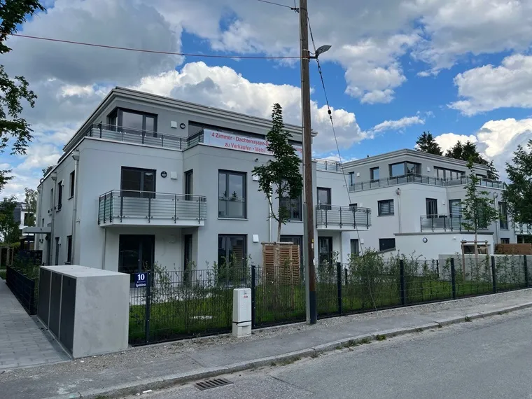 ERSTBEZUG 4 Zimmer Dachterrassen-Penthouse Wohnung in absolut ruhiger SW-Lage am Stadtpark