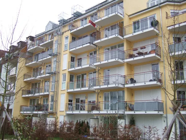 Sehr helle 2 Zimmer-Wohnung mit Balkon in ruhiger Süd-Lage in Obersendling Nähe U3