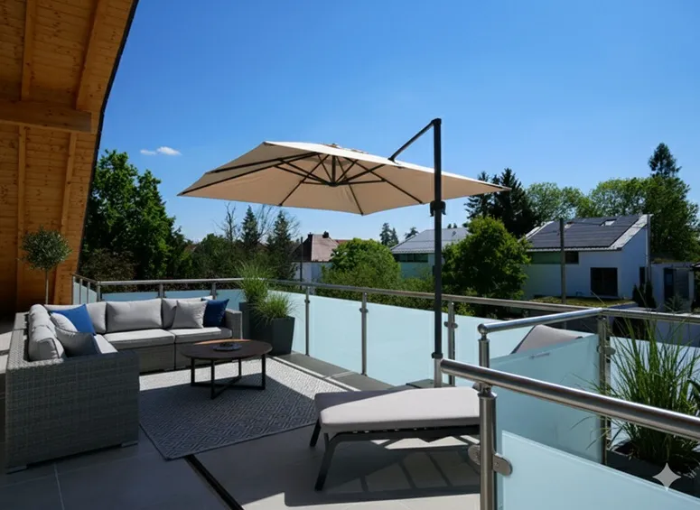 Beziehbare 4 Zimmer Dachterrassen-Wohnung in absolut ruhiger SW-Lage Nähe U 2