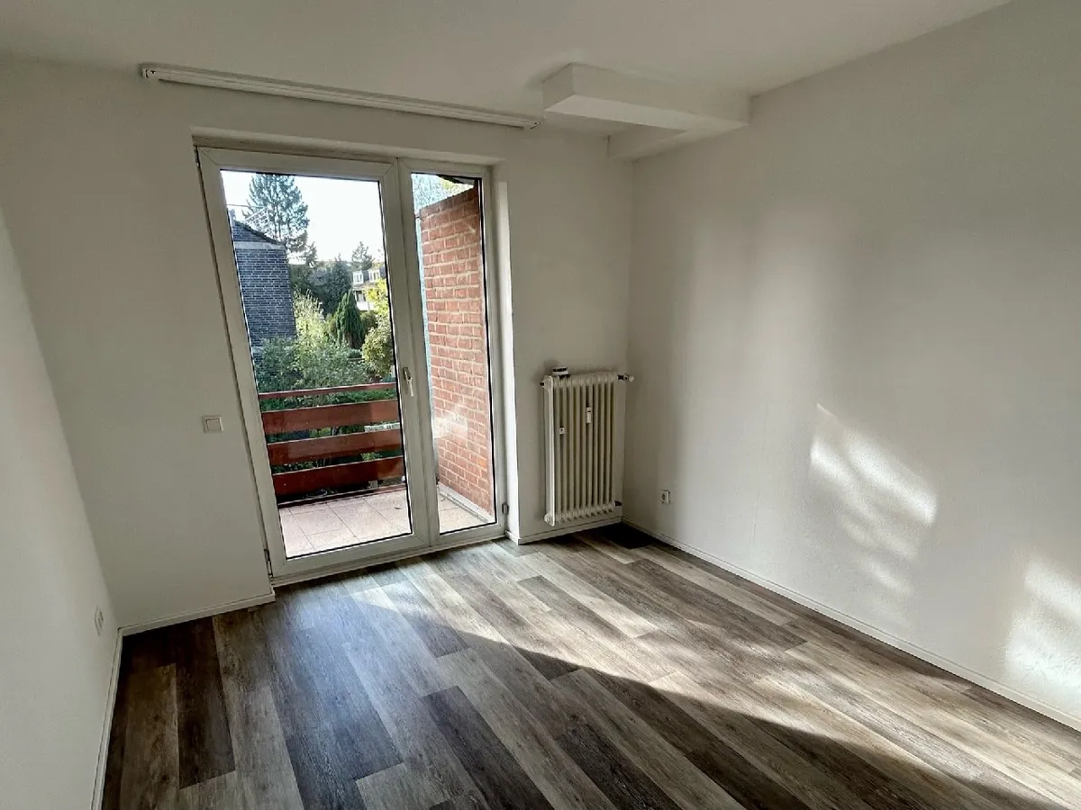 Schlafzimmer mit Ausgang zur Terrasse