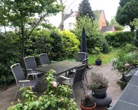 Terrasse mit kleinem Garten