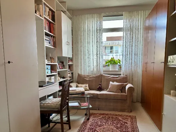 Kinder-/Arbeitszimmer