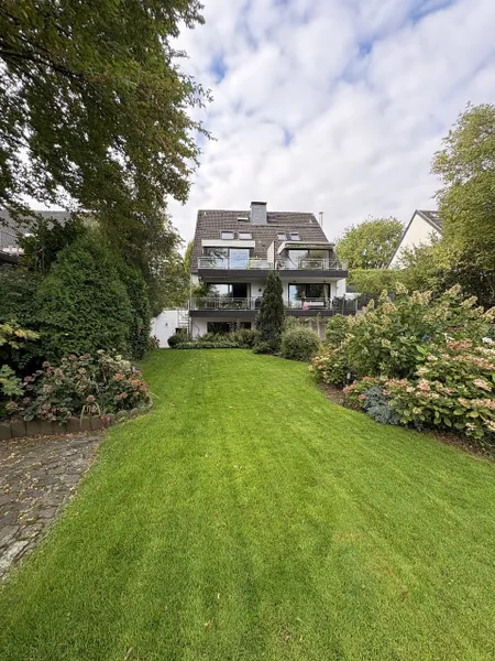 Blick vom Gartengrundstück